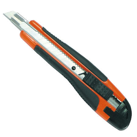 Cutter cauciucat cu ghidaj si rozeta blocare - 9mm                                                                                                                                                                                                        